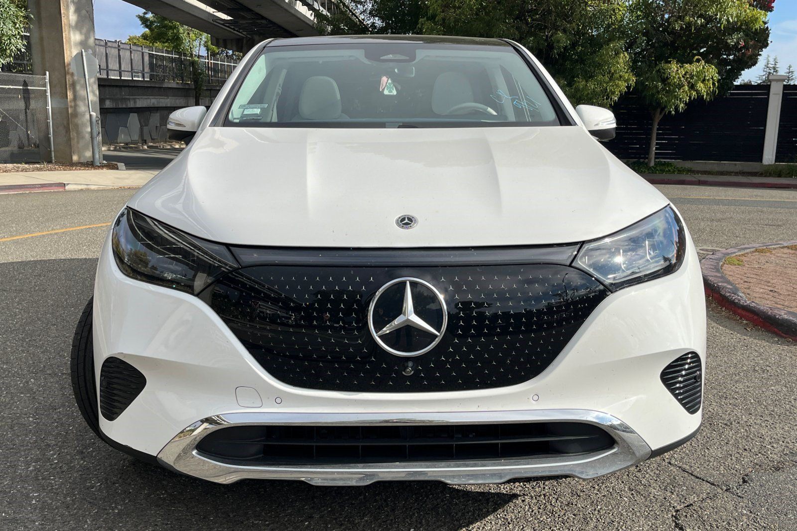 Used 2024 Mercedes-Benz EQE 350+ SUV image 4