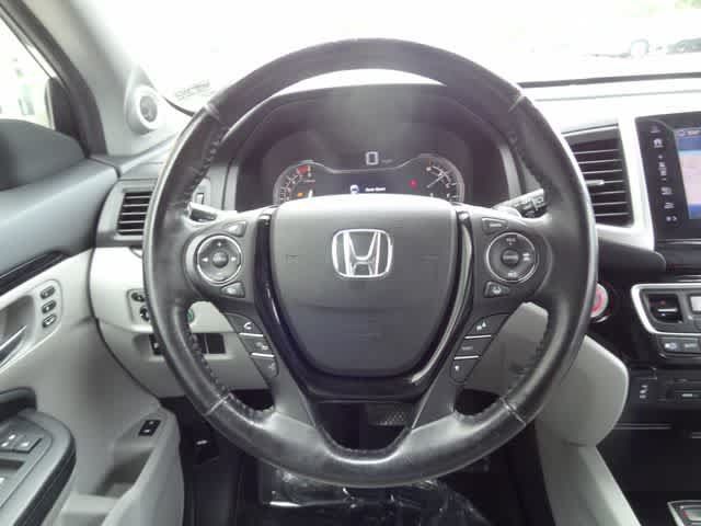 Used 2017 Honda Pilot Touring image 18