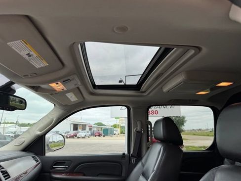 Used 2008 Cadillac Escalade EXT AWD/4WD image 10