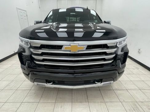 New 2026 Chevrolet Silverado 1500 High Country w/ High Country Premium Package AWD/4WD image 19