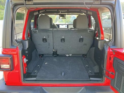 Certified 2025 Jeep Wrangler Unlimited Sport AWD/4WD image 15
