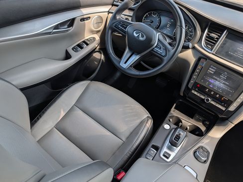 Certified 2023 INFINITI QX50 Luxe AWD/4WD image 9
