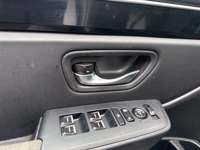 Used 2025 Honda Pilot Sport image 19