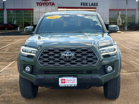 Used 2021 Toyota Tacoma TRD Off-Road w/ Technology Package AWD/4WD image 8