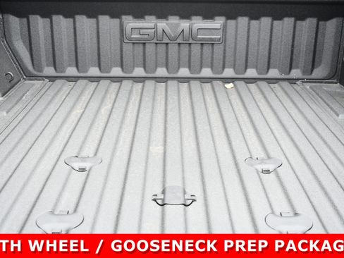 New 2026 GMC Sierra 2500 Denali w/ Denali Reserve Package AWD/4WD image 13