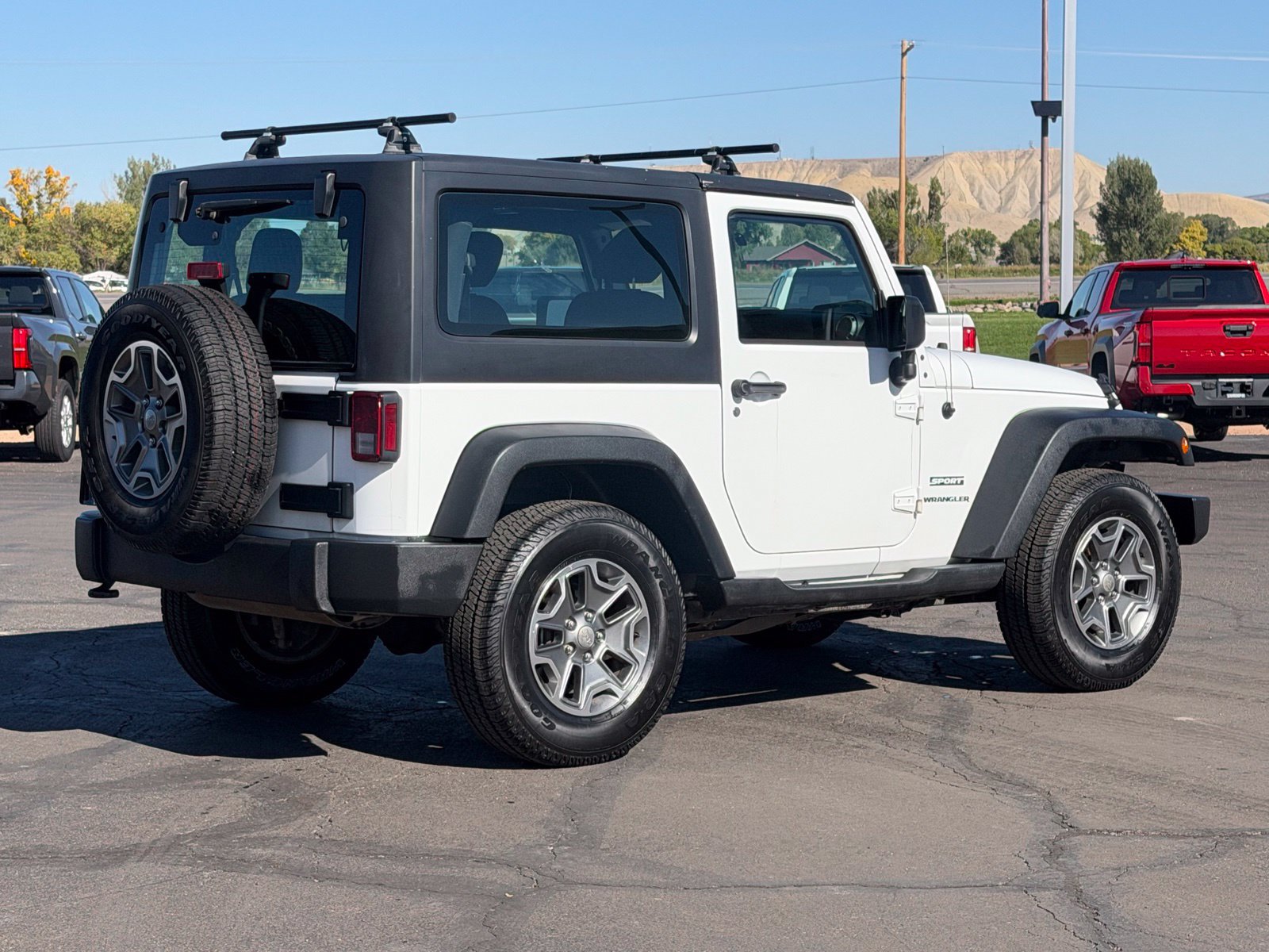 Used 2016 Jeep Wrangler Sport AWD/4WD image 7