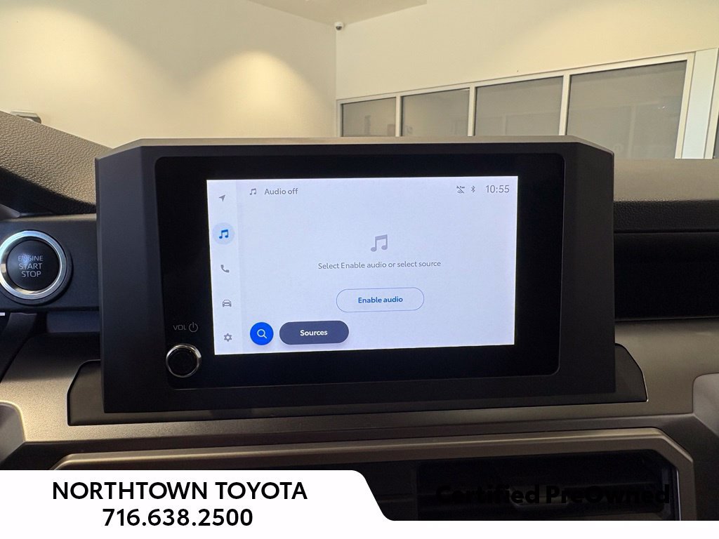 Used 2025 Toyota 4Runner SR5 AWD/4WD image 17