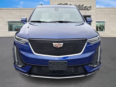 Certified 2024 Cadillac XT6 Sport w/ Technology Package AWD/4WD image 3