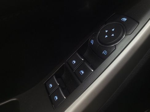 Used 2020 Ford Explorer XLT w/ Comfort Package AWD/4WD image 27