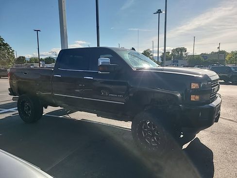 Used 2016 Chevrolet Silverado 2500 LTZ w/ Duramax Plus Package AWD/4WD image 4