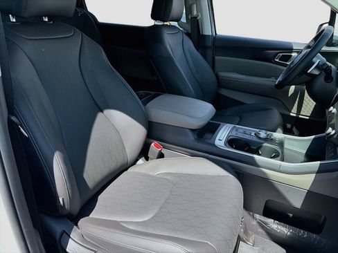 New 2026 Kia Carnival LXS FWD image 27