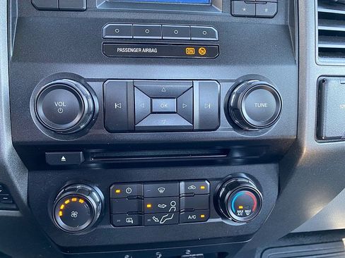 Used 2018 Ford F250 XL w/ Power Equipment Group AWD/4WD image 12