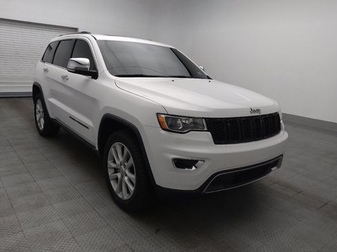 Used 2017 Jeep Grand Cherokee Limited image 13