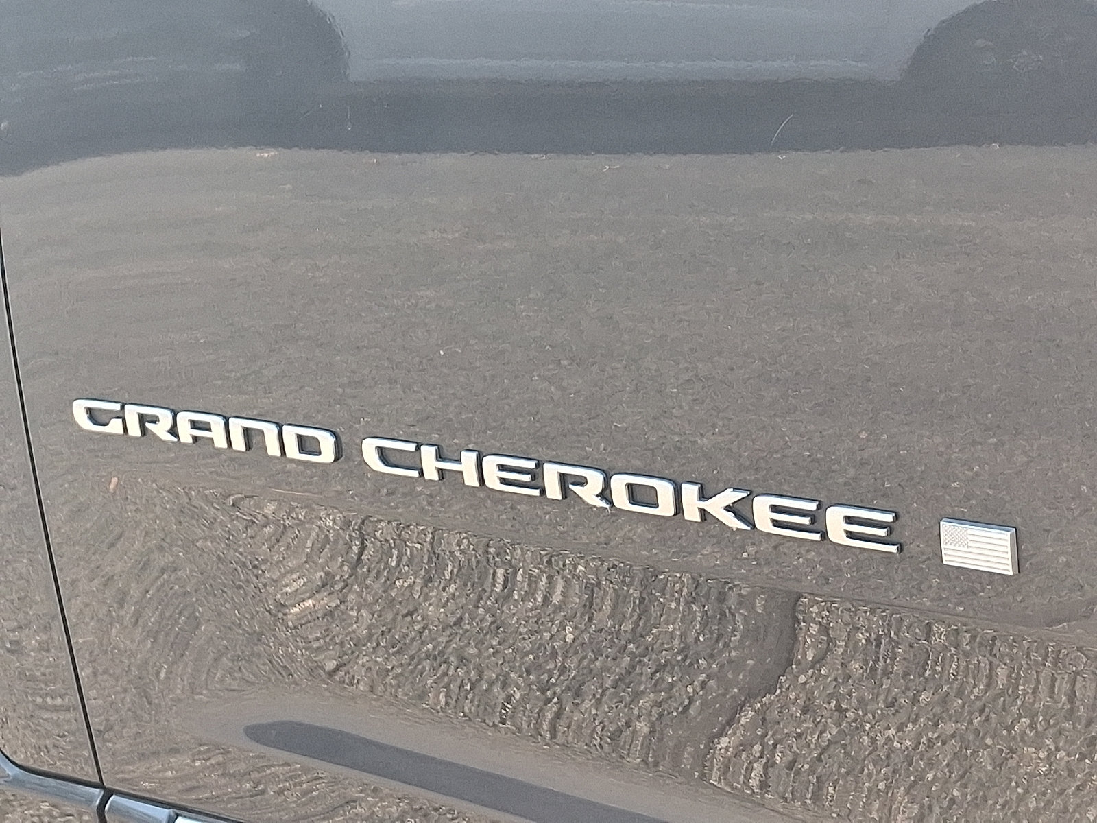 Used 2023 Jeep Grand Cherokee Summit AWD/4WD image 30