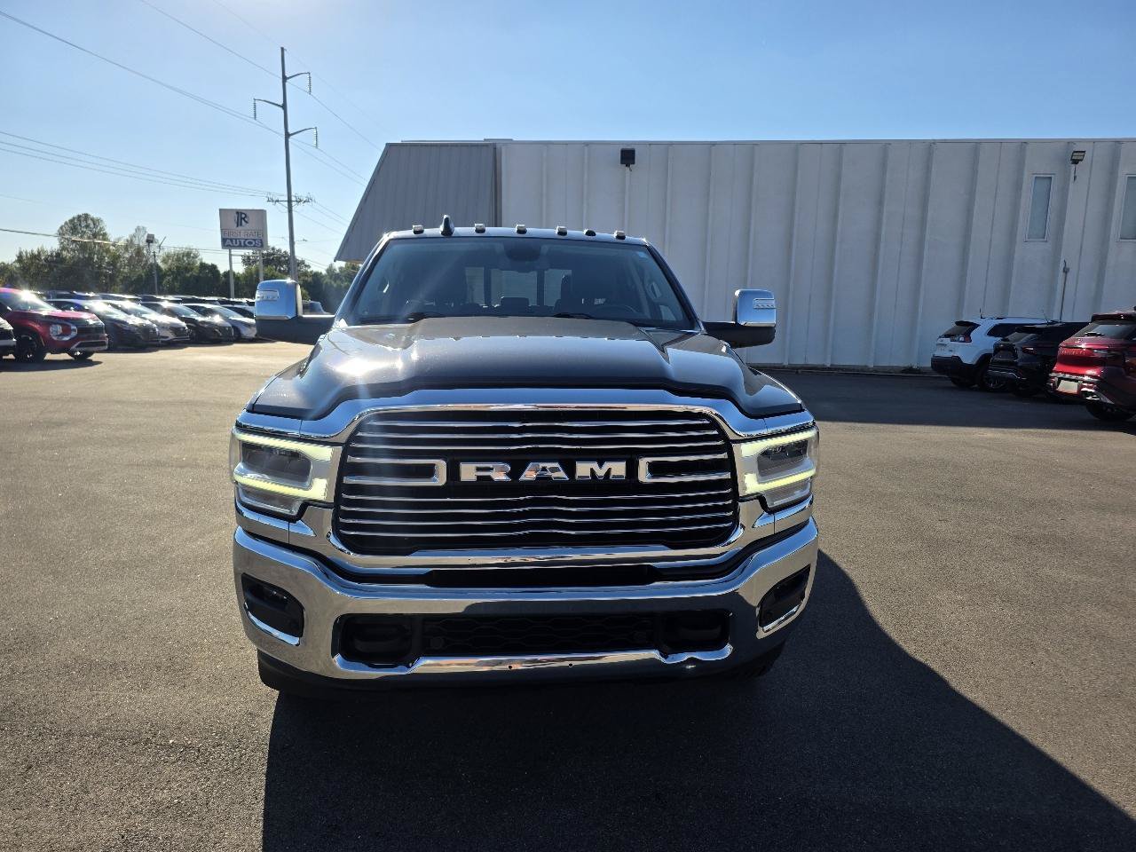 Used 2024 RAM 3500 Laramie AWD/4WD image 2