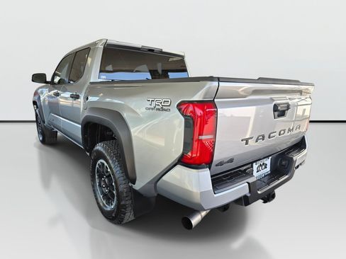 Used 2024 Toyota Tacoma TRD Off-Road AWD/4WD image 3