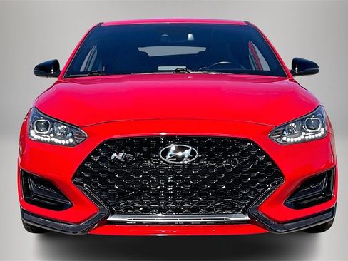Used 2021 Hyundai Veloster N image 3