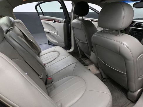 Used 2007 Buick Lucerne CXL w/ Luxury Package image 35