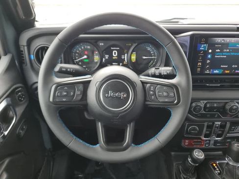 Used 2025 Jeep Wrangler Unlimited Rubicon 4xe w/ Safety Group image 18