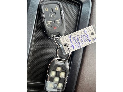 Used 2015 Chevrolet Suburban LT image 36