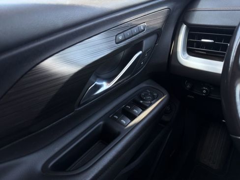 Used 2021 GMC Terrain SLT w/ Infotainment Package II image 12