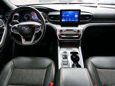 Used 2022 Ford Explorer Timberline image 15
