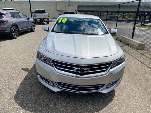 Used 2014 Chevrolet Impala LT w/ Convenience Package FWD image 13