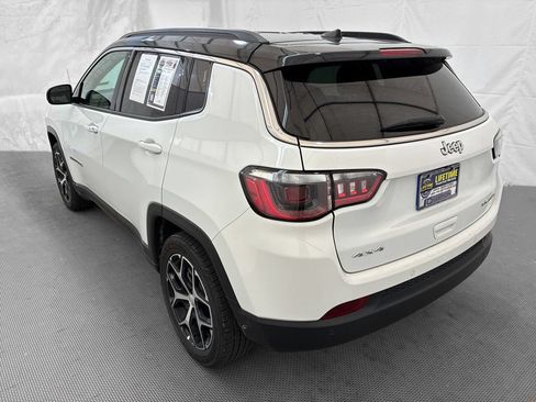 Used 2024 Jeep Compass Limited AWD/4WD image 5