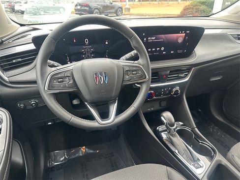 Used 2024 Buick Encore GX Preferred image 22