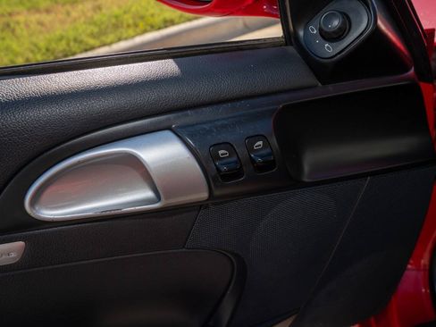 Used 2007 Porsche Boxster RWD image 16