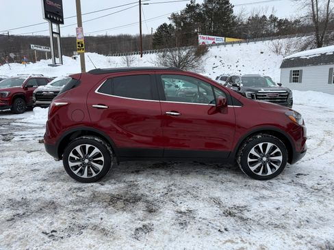 Used 2022 Buick Encore Preferred w/ Safety Package image 6