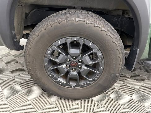 Used 2023 Nissan Frontier PRO-4X w/ Pro-4X Premium Package image 18