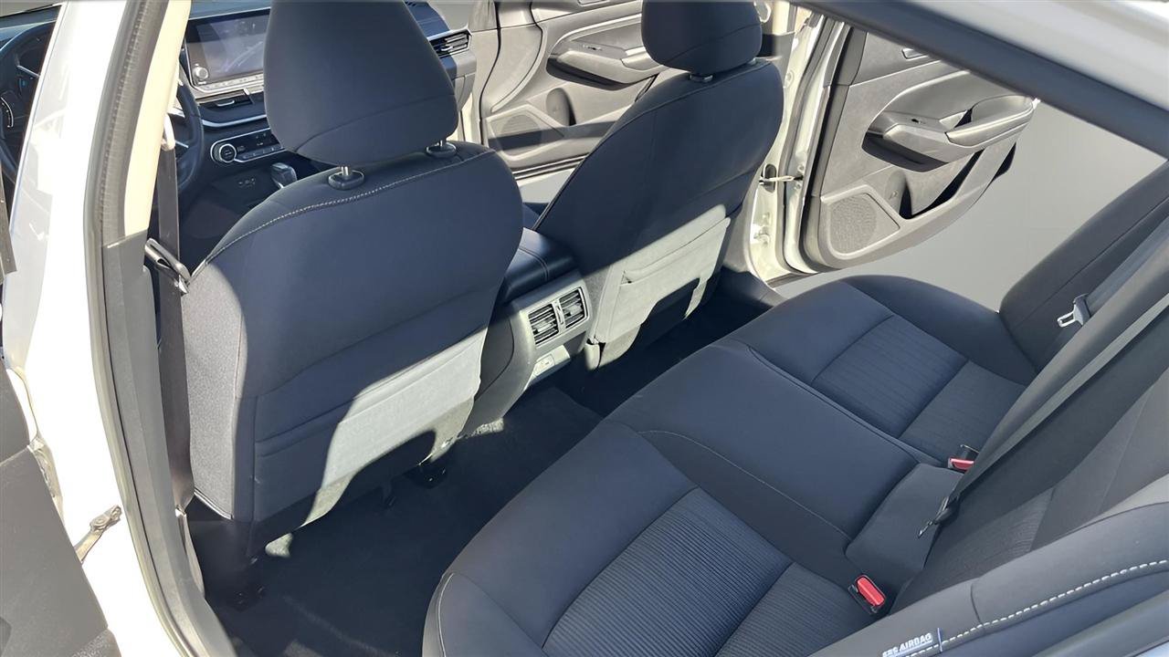 Used 2019 Nissan Altima 2.5 SV AWD/4WD image 17