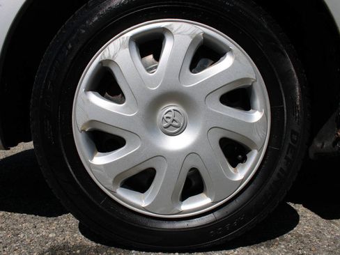 Used 2002 Toyota Corolla LE FWD image 18