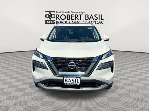 Used 2023 Nissan Rogue SV AWD/4WD image 3