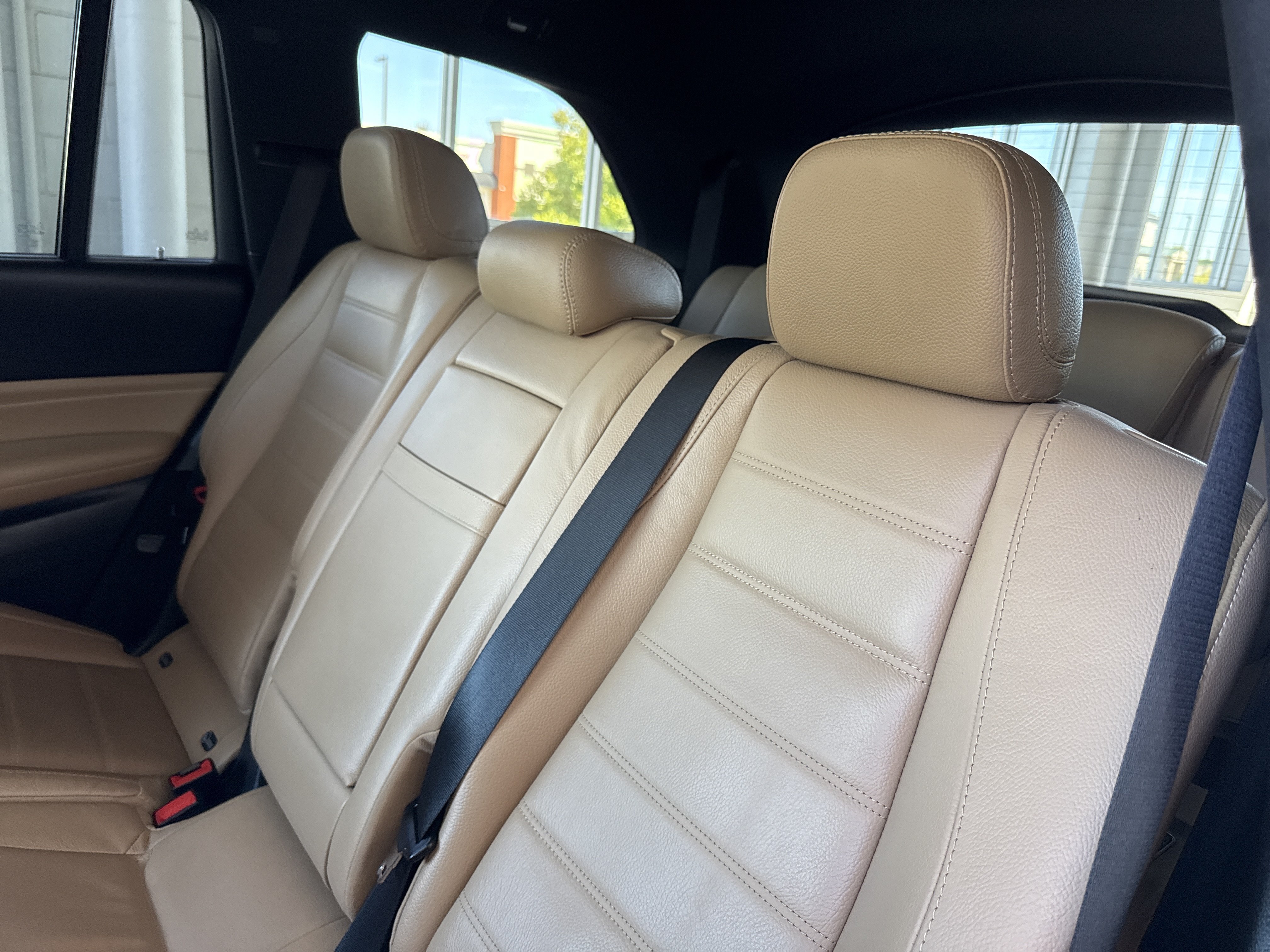 Certified 2024 Mercedes-Benz GLS 450 4MATIC image 31