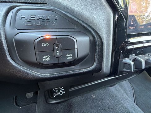 Used 2026 RAM 2500 Big Horn AWD/4WD image 30