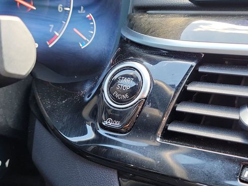 Used 2019 BMW 540i w/ Executive Package image 20