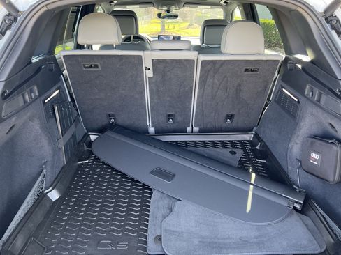 Certified 2024 Audi Q5 2.0T Premium w/ Summer of Audi Package image 34