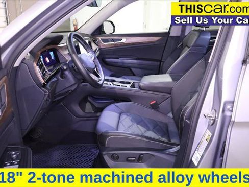 Used 2025 Volkswagen Atlas SE FWD image 22