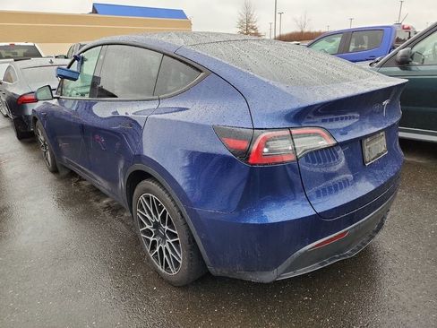 Used 2021 Tesla Model Y Long Range image 4