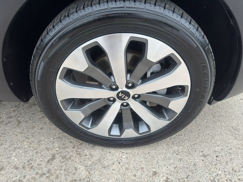 Used 2020 Kia Telluride S AWD/4WD image 8