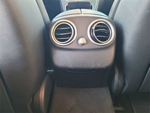 Used 2020 Mercedes-Benz C 300 Sedan image 17