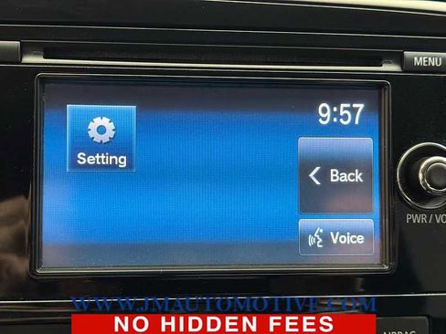 Used 2015 Mitsubishi Outlander SE AWD/4WD image 26
