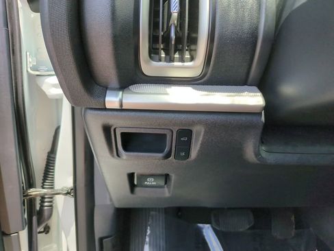 Used 2025 Ford Expedition Max Active RWD image 32
