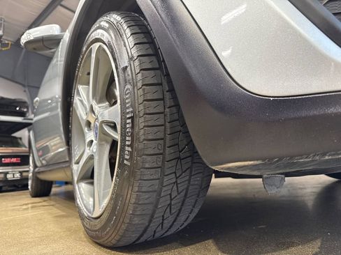 Used 2013 Volvo C30 FWD image 46