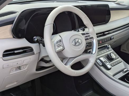 Used 2025 Hyundai Palisade Limited image 14