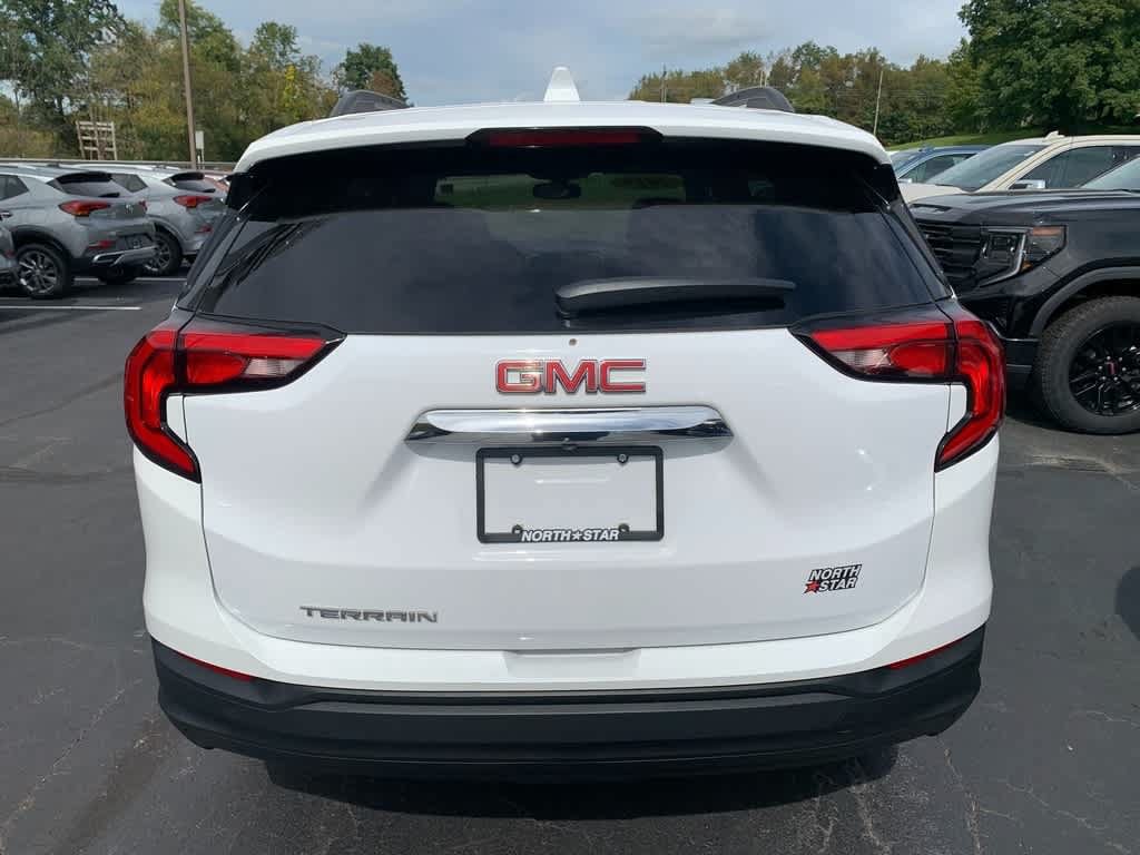 Used 2019 GMC Terrain SLE w/ Driver Convenience Package FWD image 4