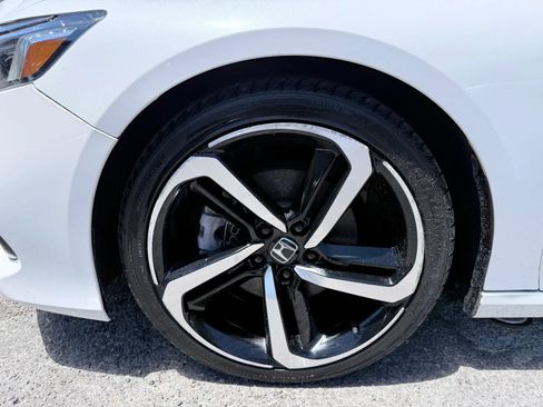 Used 2022 Honda Accord Sport image 7