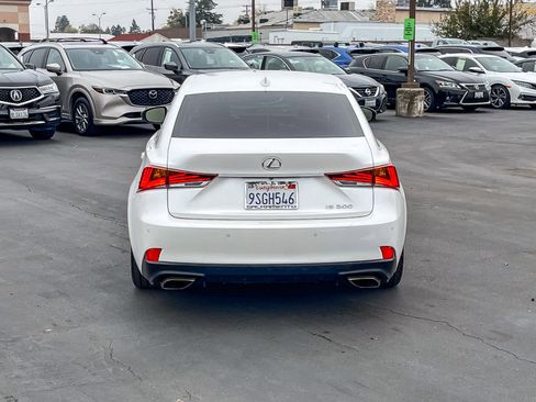 Used 2018 Lexus IS 300 image 3